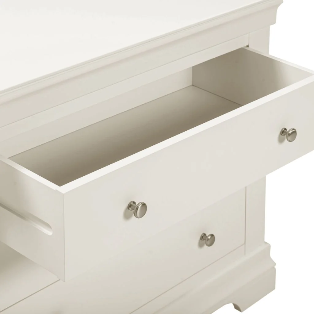 Bordeaux Ivory 3 Drawer Chest by Wholesale - Image 3