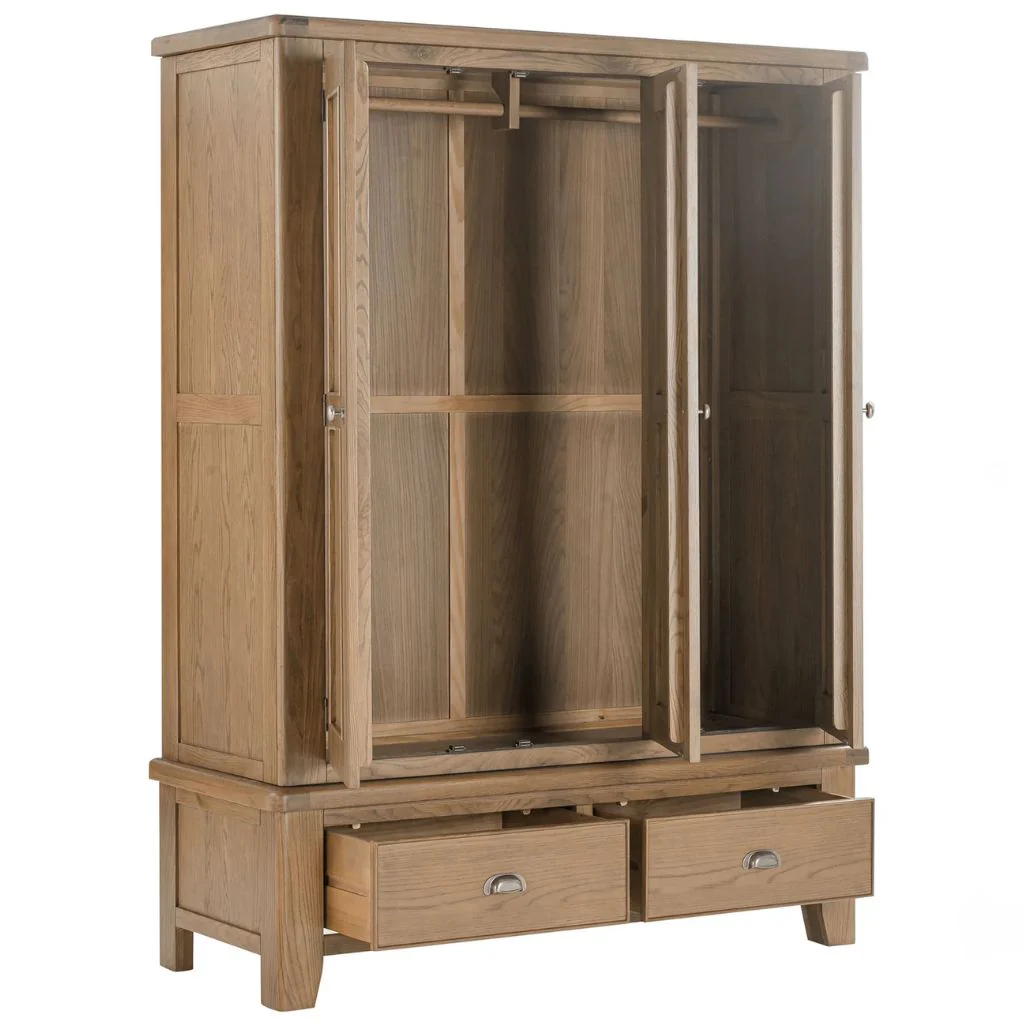 Chatsworth Oak 3 Door Wardrobe by Balmoral - Image 2