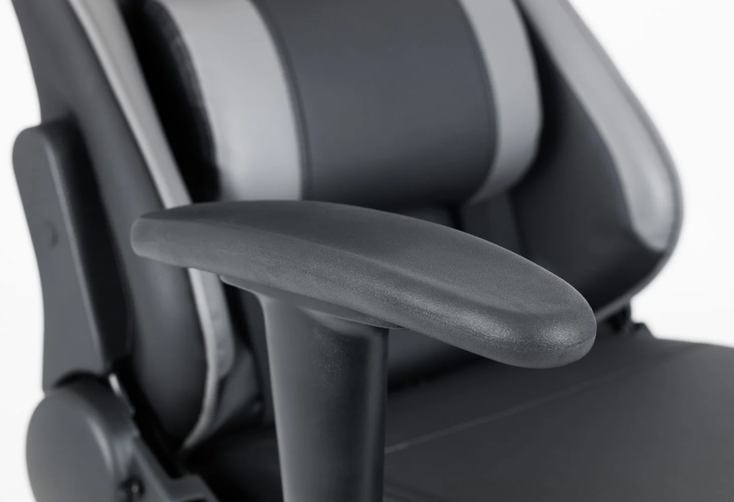 Comet Gaming Chair by Julian Bowen - Image 3