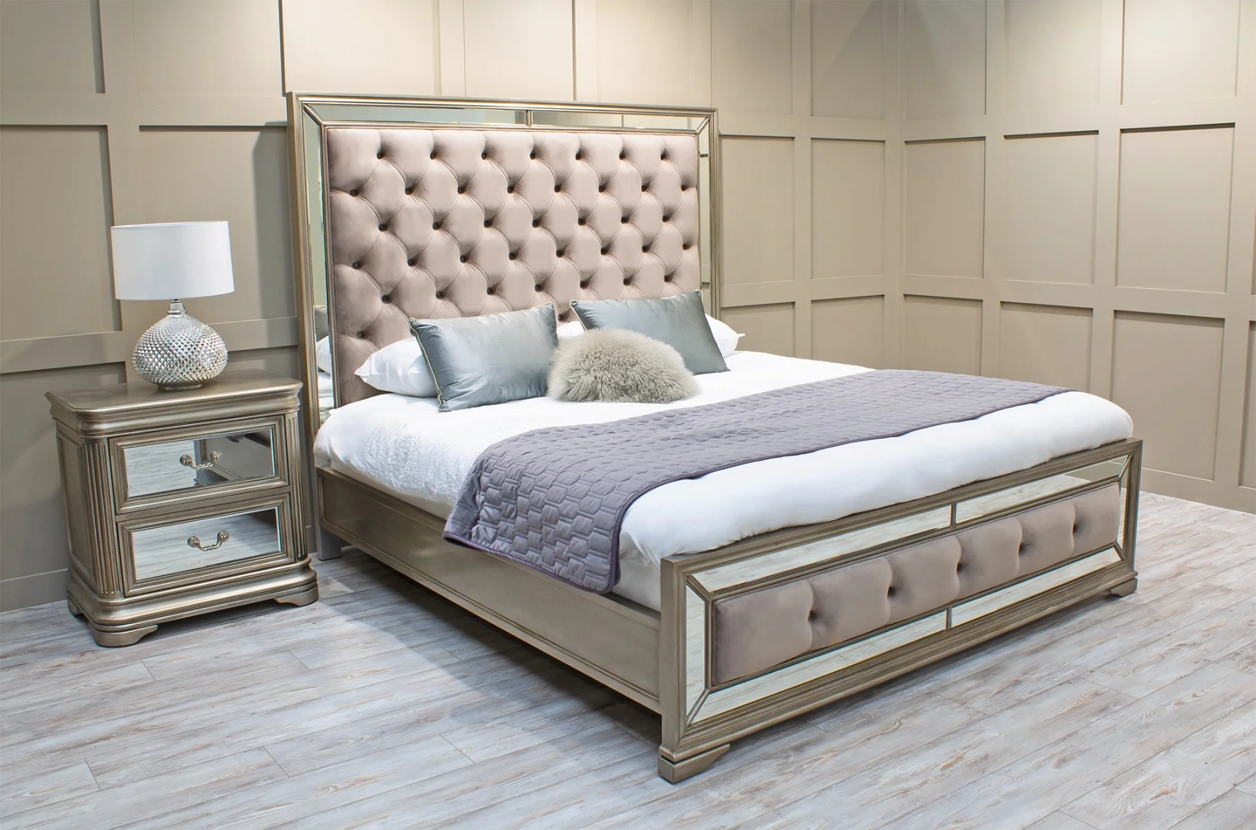 Jessica 5ft (King) Bedframe by Vida Living - Image 2