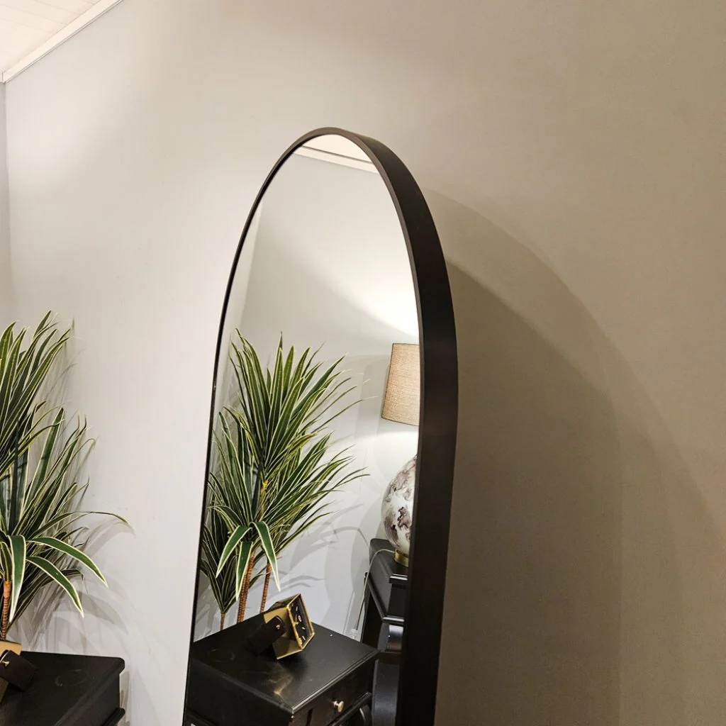 Modena Black 80 x 180cm Arch Leaner Mirror by Tara Lane - Image 3