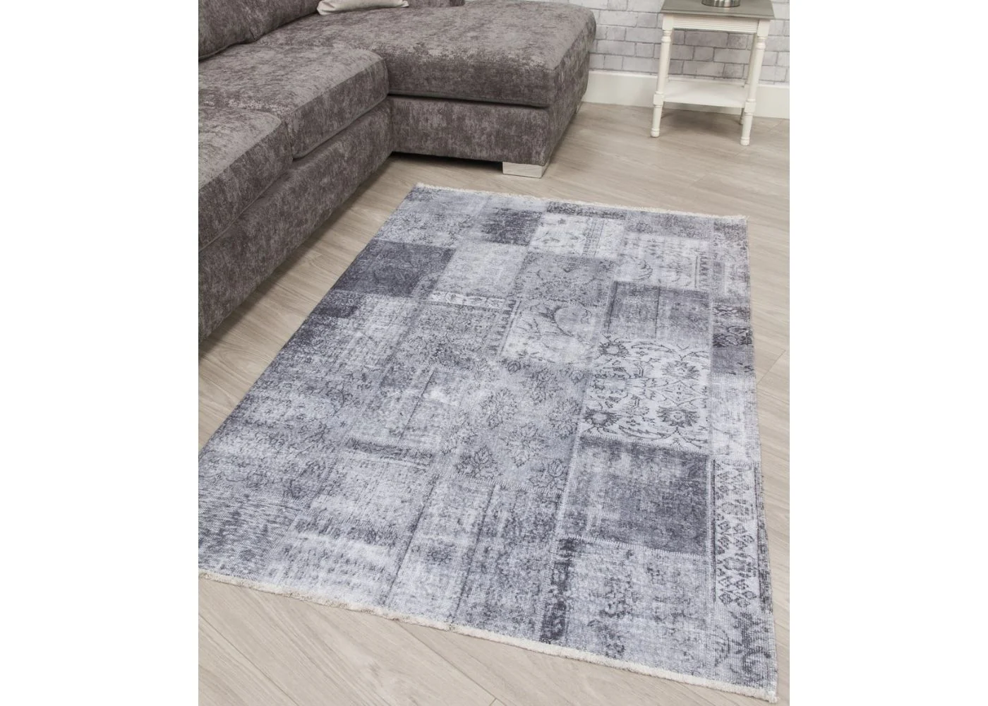 Modena Grey Patchwork Rug Range by Floor Trends - Image 2